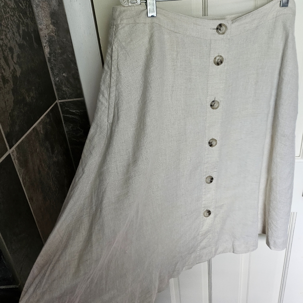 Kate Hill Size Medium Linen Button Front Cream Colored Midi Skirt